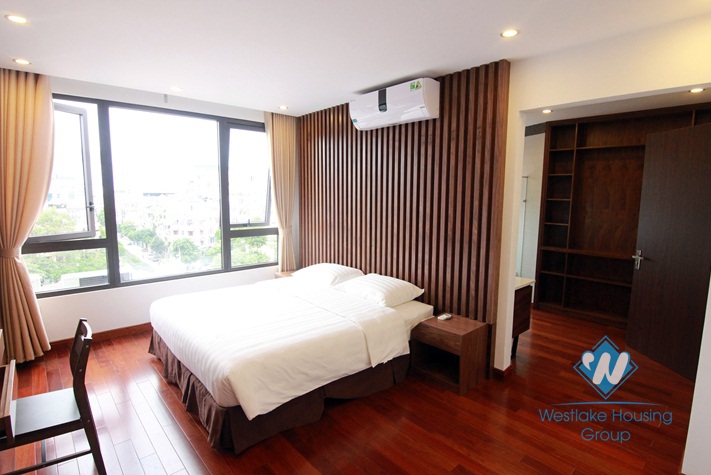 Nice and new three bedrooms apartment for rent in Cau Giay district, Ha Noi
